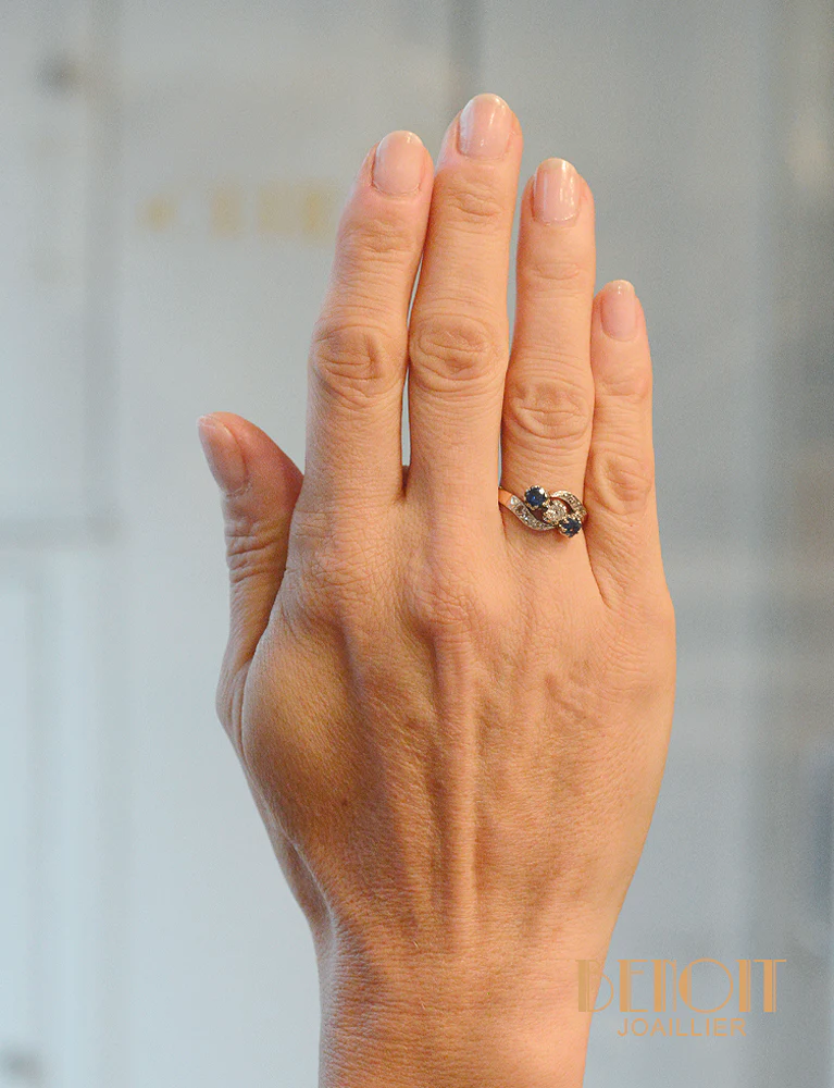 Bague Ancienne Trio Saphirs et Diamant - Image 5
