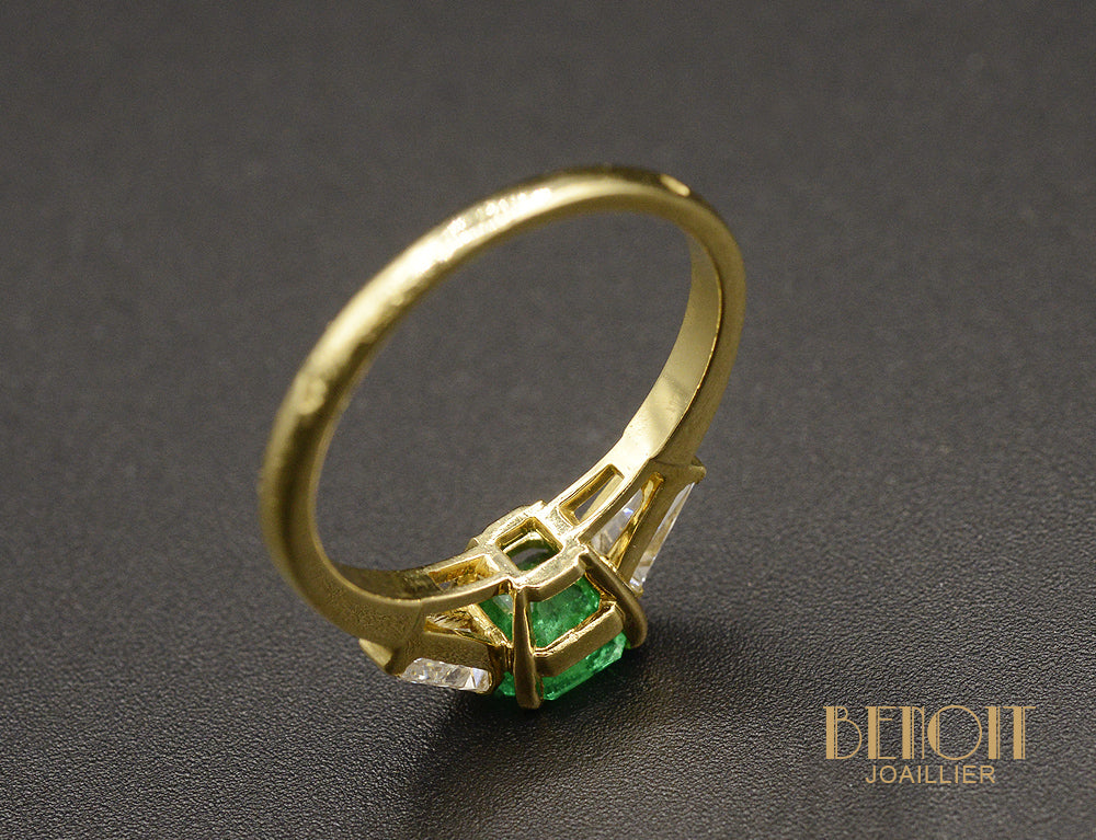 Solitaire Emeraude et Diamants - Image 4