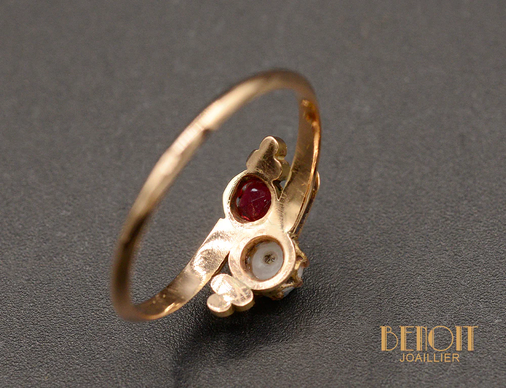 Bague Ancienne Or Rose Toi et Moi rubis et Pierre de Lune - Image 4