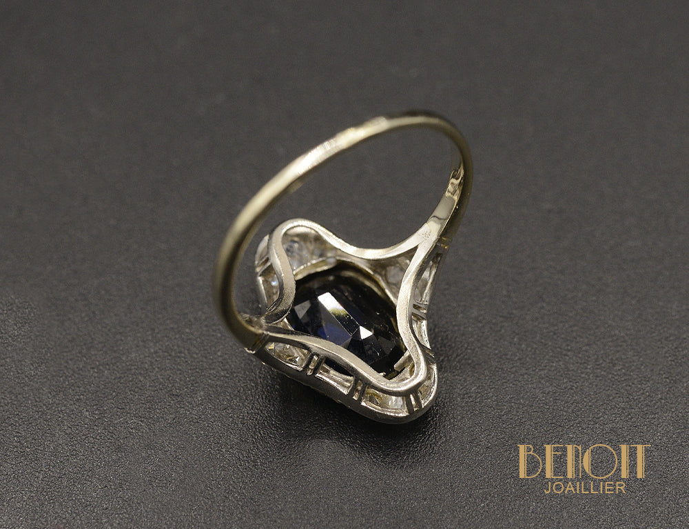 Bague Art Déco Saphir Ovale Diamants - Image 4