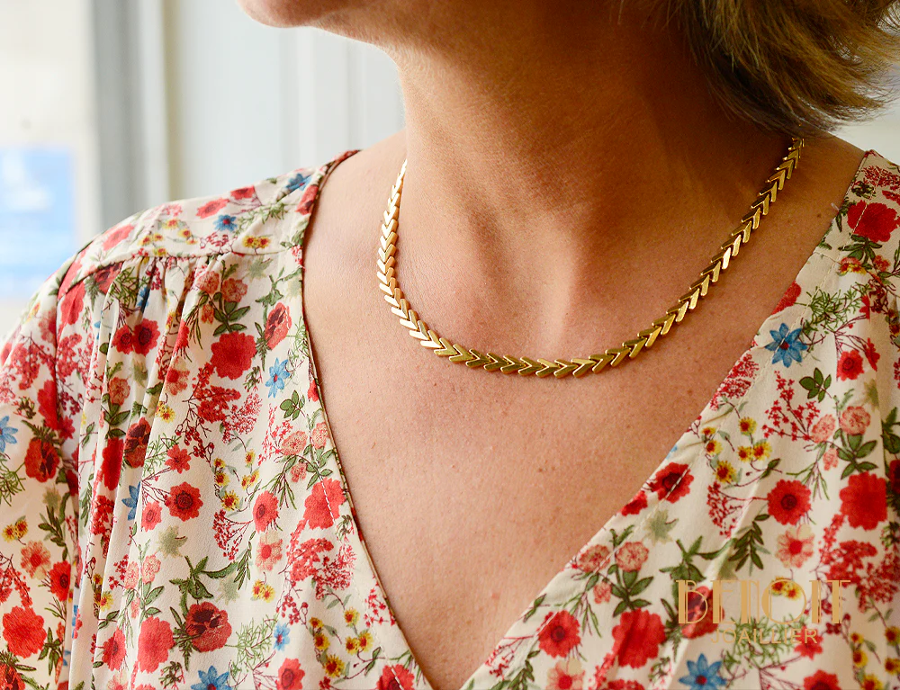 Collier Maille V en Or Jaune - Image 6