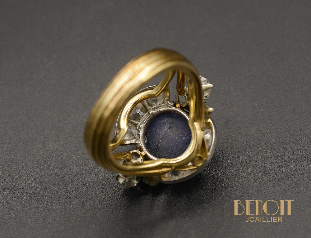 Bague Cocktail 1950 Saphir Cabochon et Diamants - Image 8
