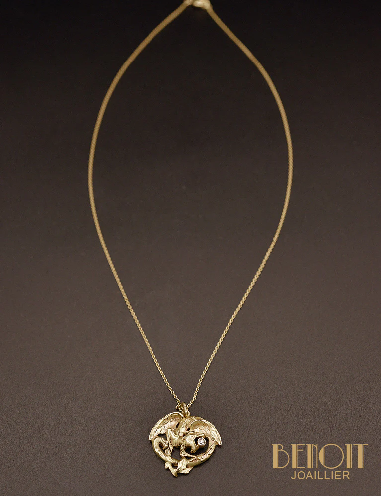 Pendentif Ancien Chimère en Or et Diamants - Image 4