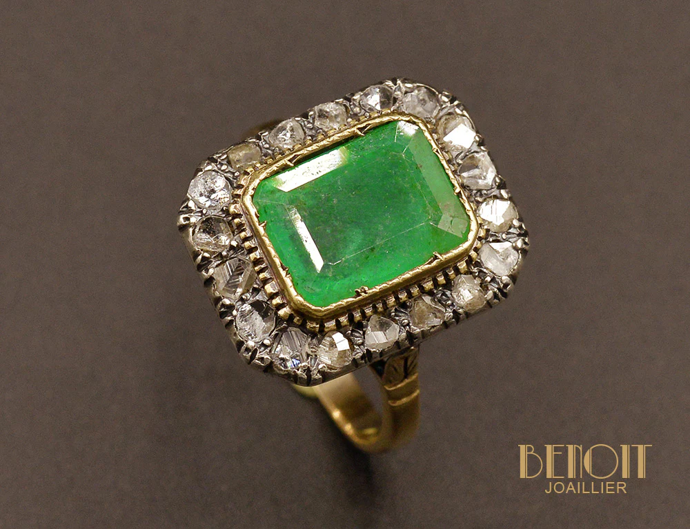Bague Emeraude entourage Diamants Taille Rose - Image 3