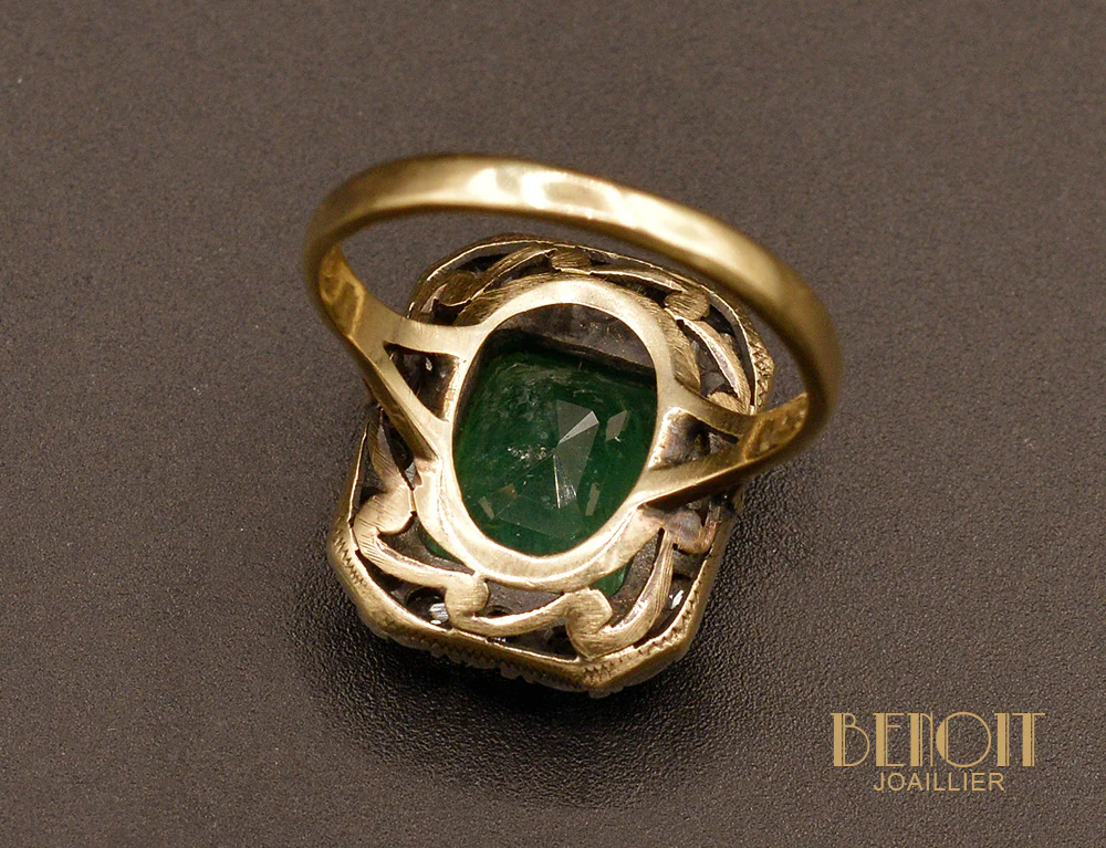Bague Emeraude entourage Diamants Taille Rose - Image 4