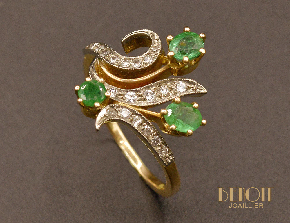 Bague 1900 Or, Emeraude et Diamants - Image 3