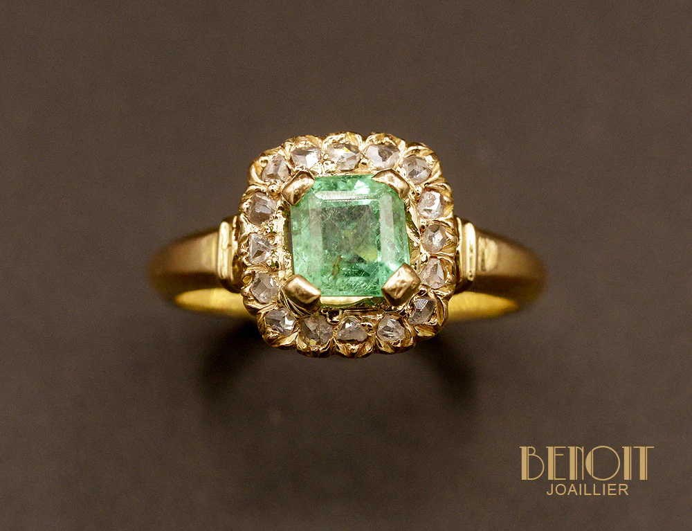 Bague ancienne Émeraude entourage Diamants - Image 2