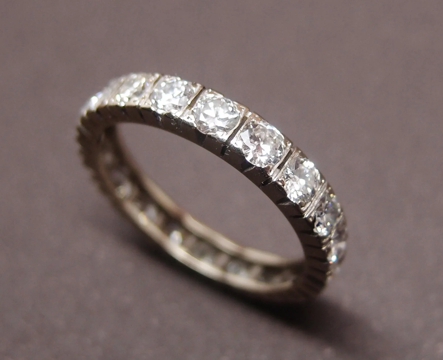 Alliance diamants 2 cts taille 54