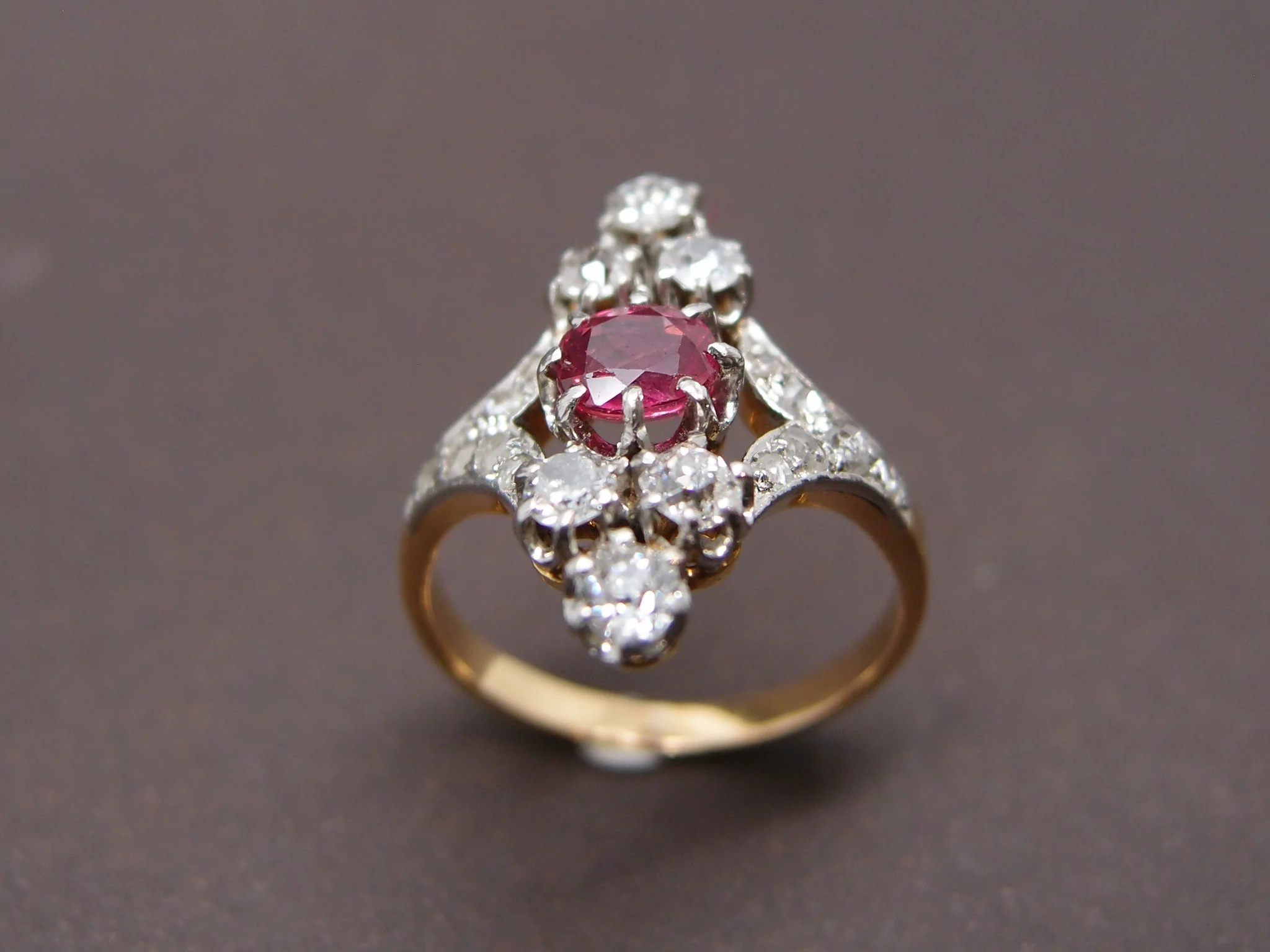 bague 1900 rubis et diamants - Image 3