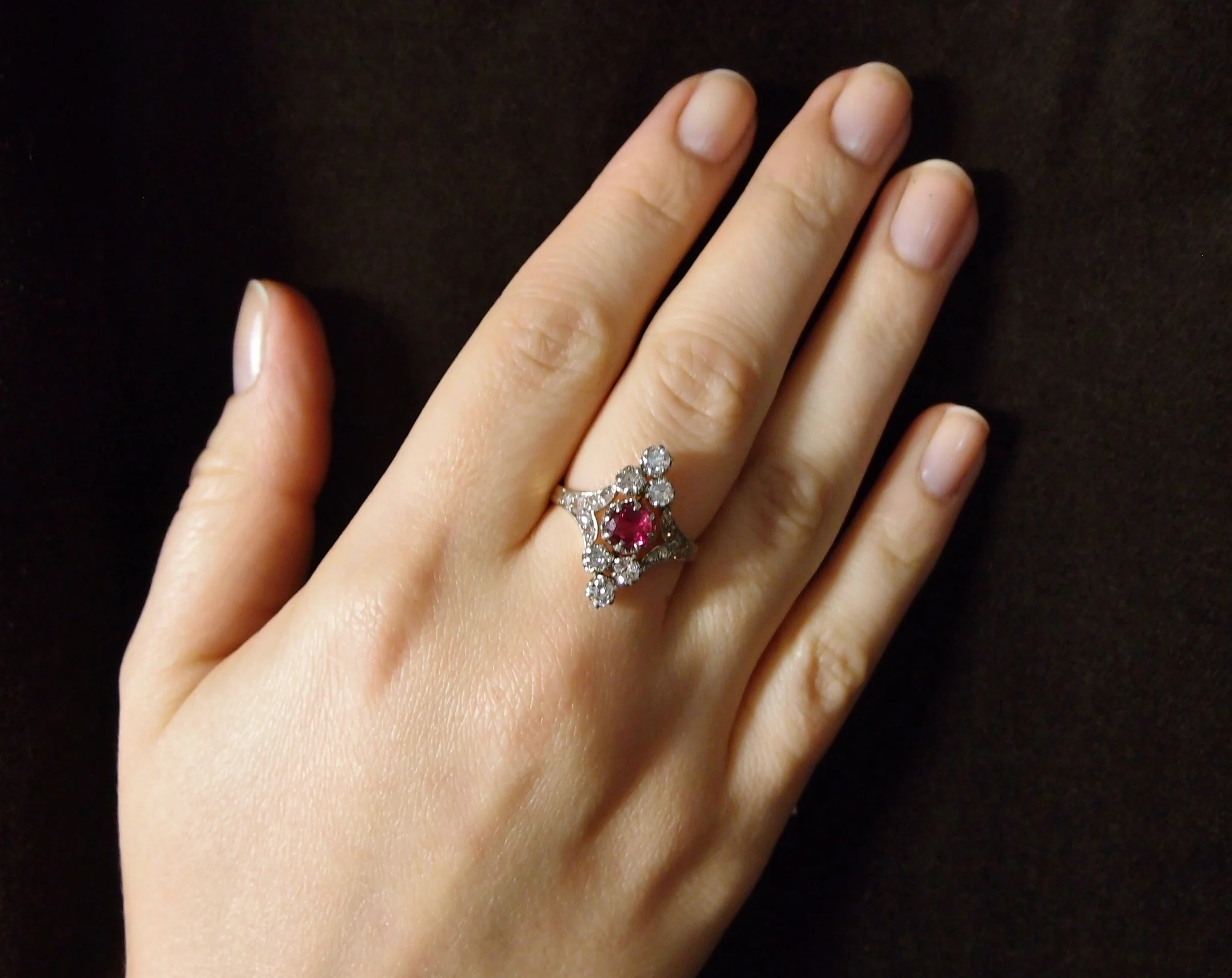 bague 1900 rubis et diamants - Image 4