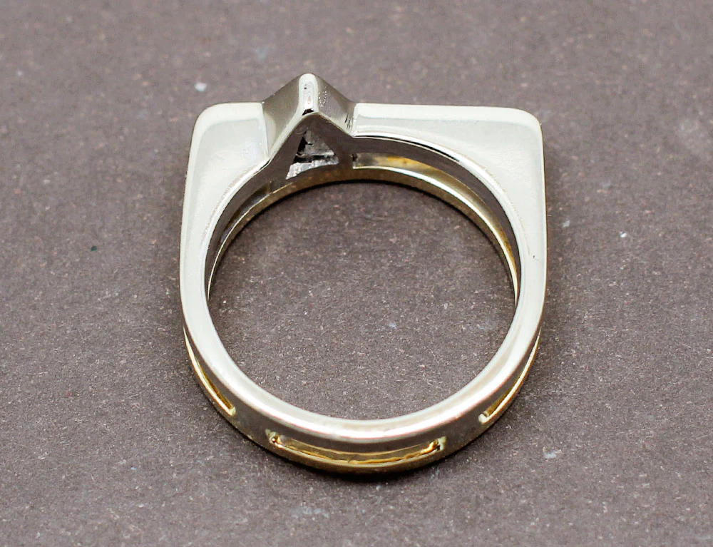 Bague 2 Ors Diamant Triangle - Image 5
