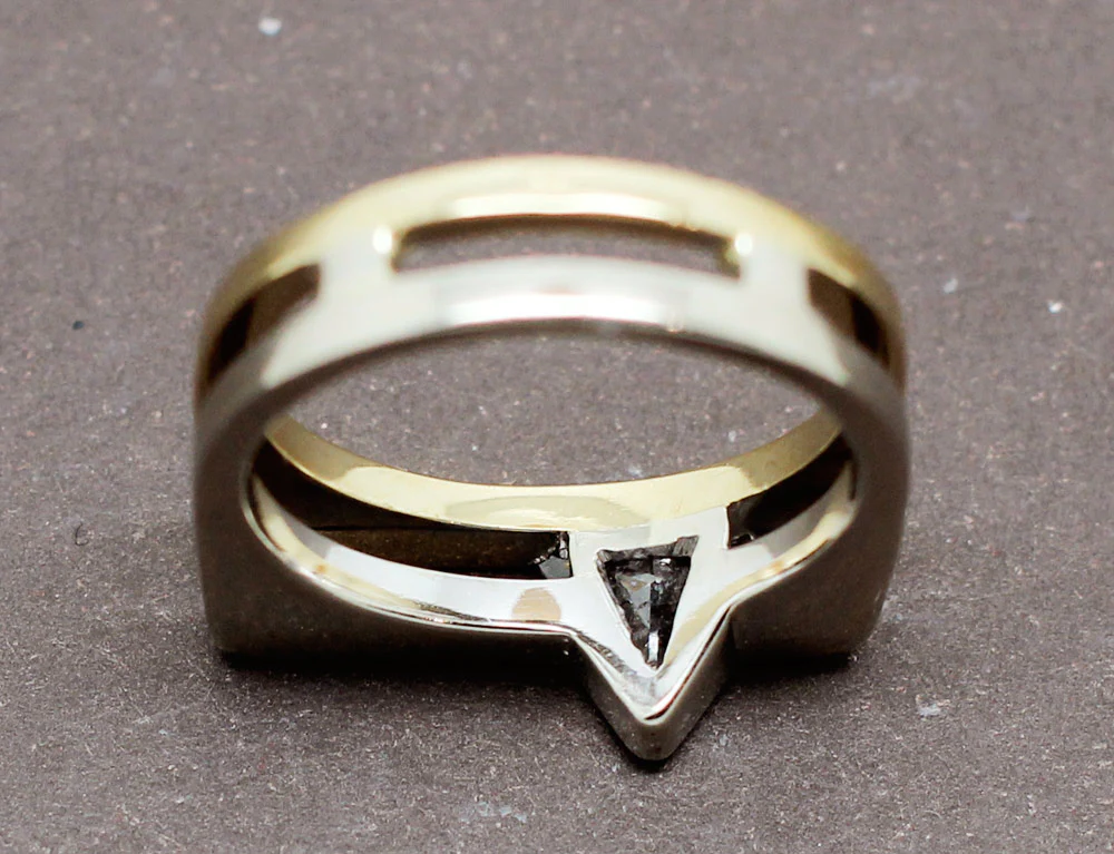 Bague 2 Ors Diamant Triangle - Image 7