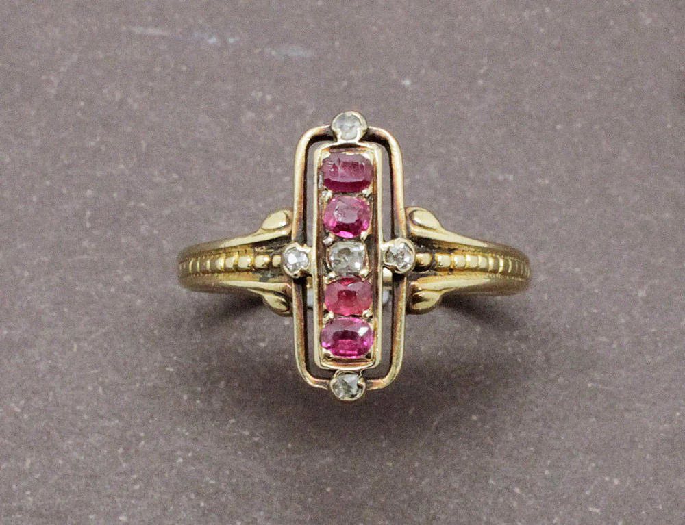 Bague Ancienne Or Rubis et Diamants - Image 3