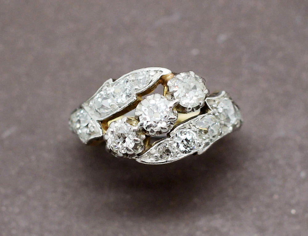 Bague Ancienne Trio de Diamants - Image 3