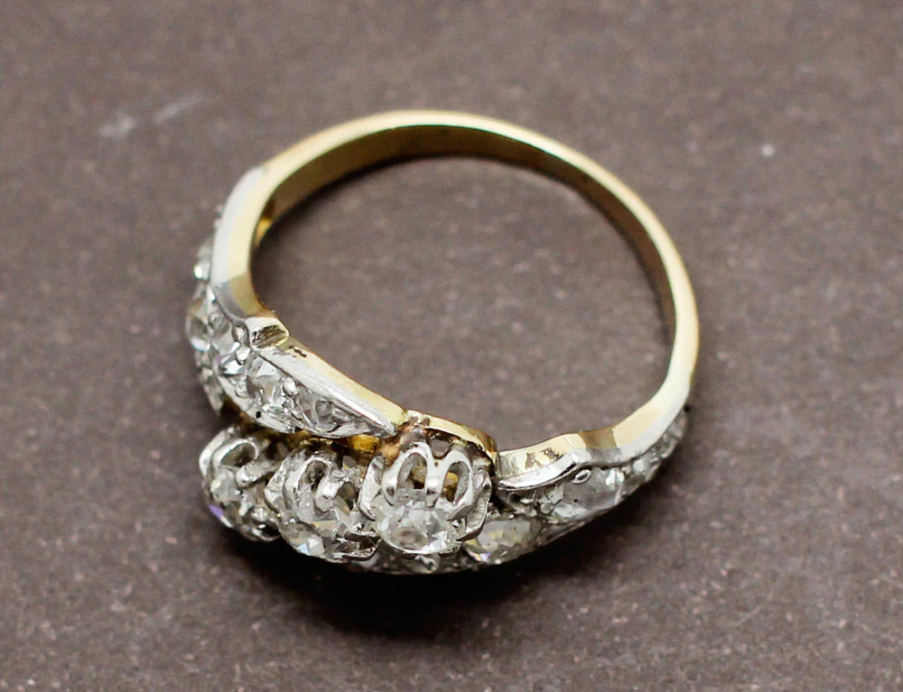 Bague Ancienne Trio de Diamants - Image 7