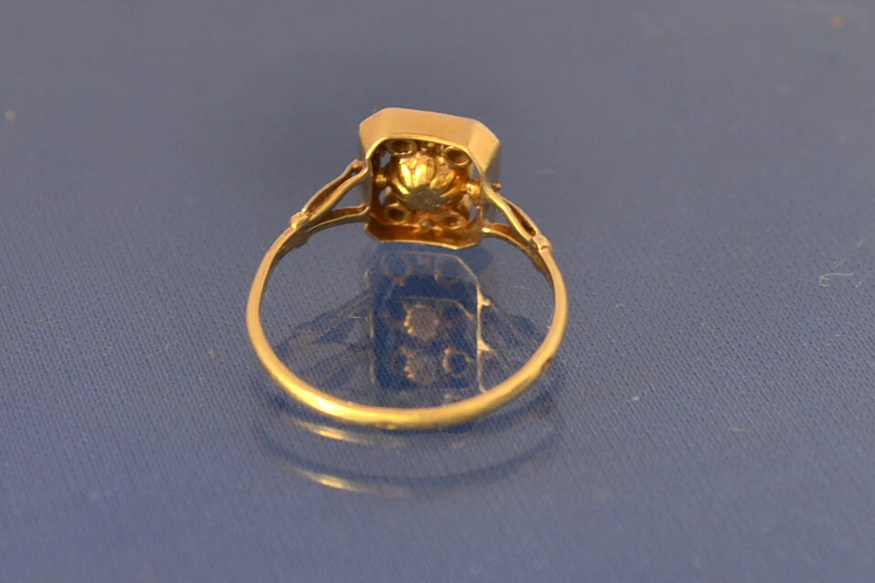 Bague Années 1920 Perle, Diamants et Or Jaune - Image 3