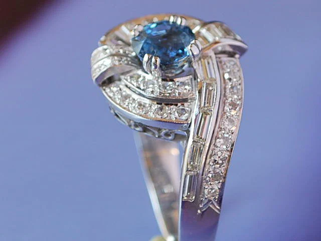 Bague art déco diamants saphir et or
