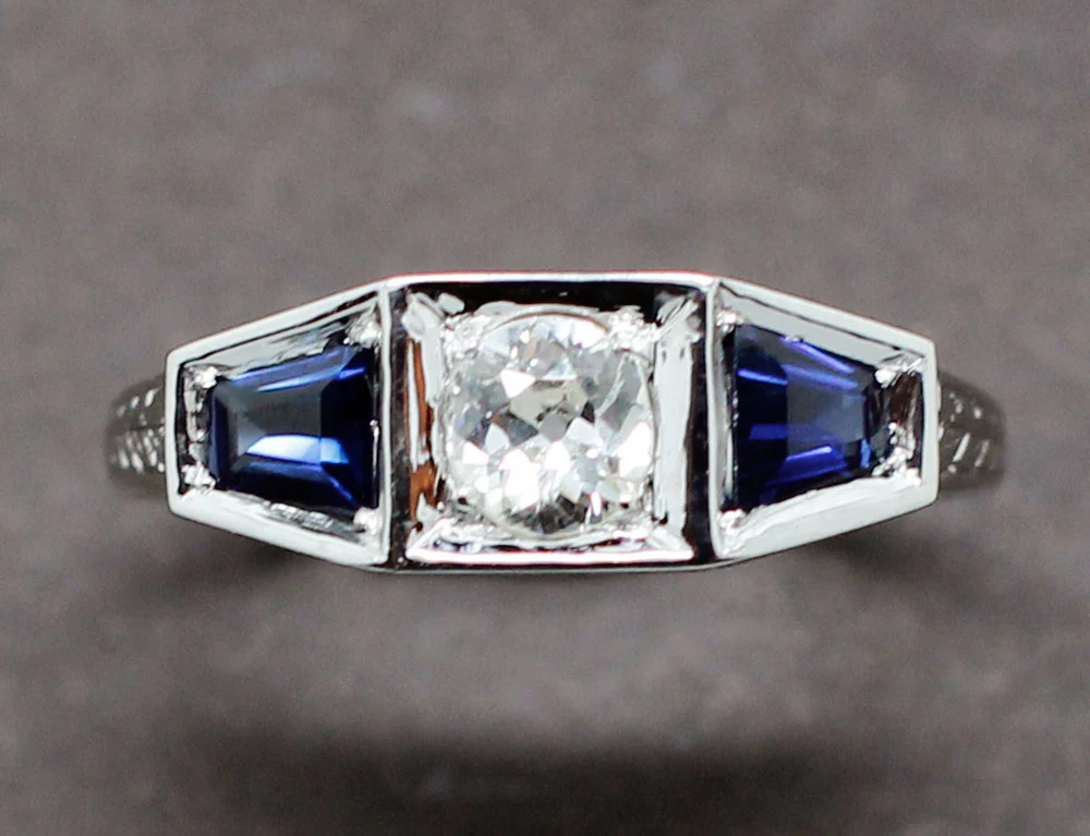 Bague Art Déco Diamant Saphirs - Image 3