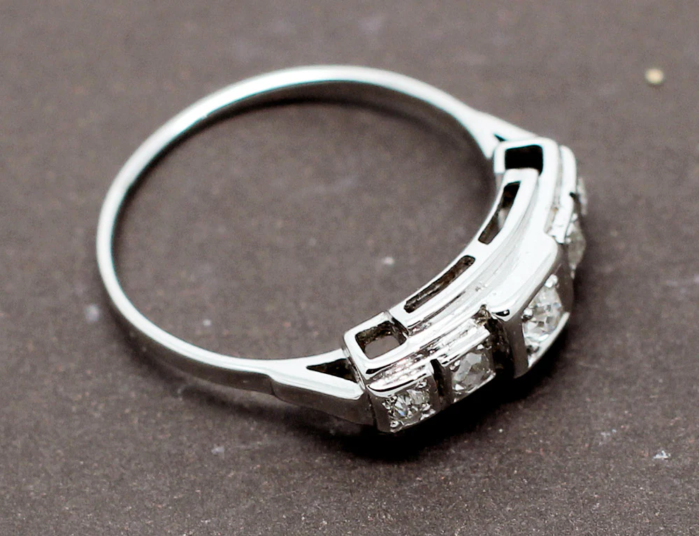 Bague Art Déco Diamants - Image 4