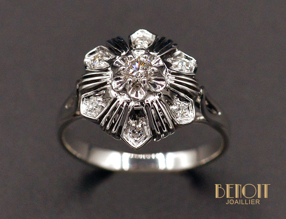 Bague Art Déco Diamants et Or Blanc - Image 2