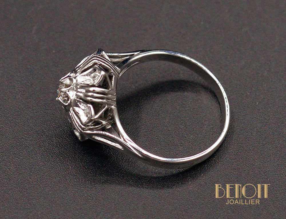 Bague Art Déco Diamants et Or Blanc - Image 4
