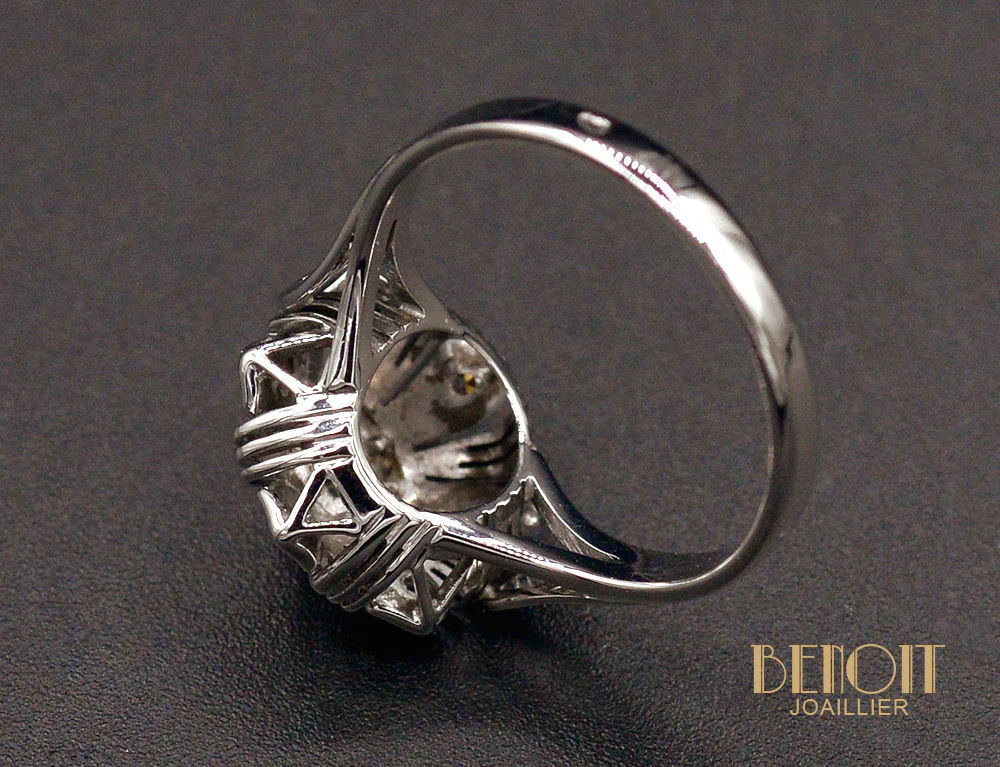 Bague Art Déco Diamants et Or Blanc - Image 5