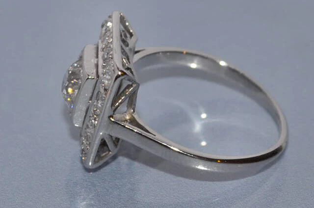 Bague art déco diamants et platine - Image 2