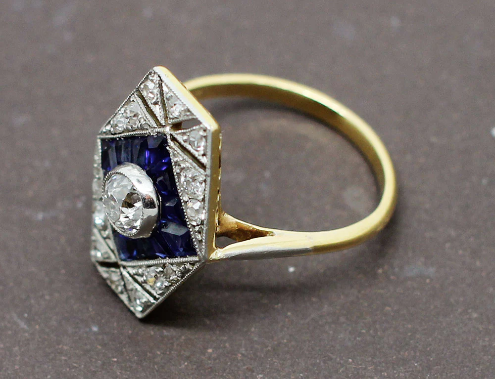 Bague Art Déco Diamants Saphir - Image 4