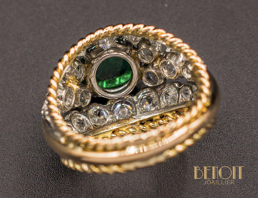 Bague Art Déco Dôme Emeraude et Diamants - Image 7