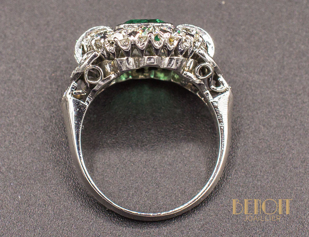 Bague Art Déco Emeraude Diamants - Image 4