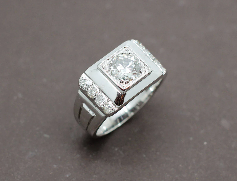 Bague Art Déco Moderniste Diamants