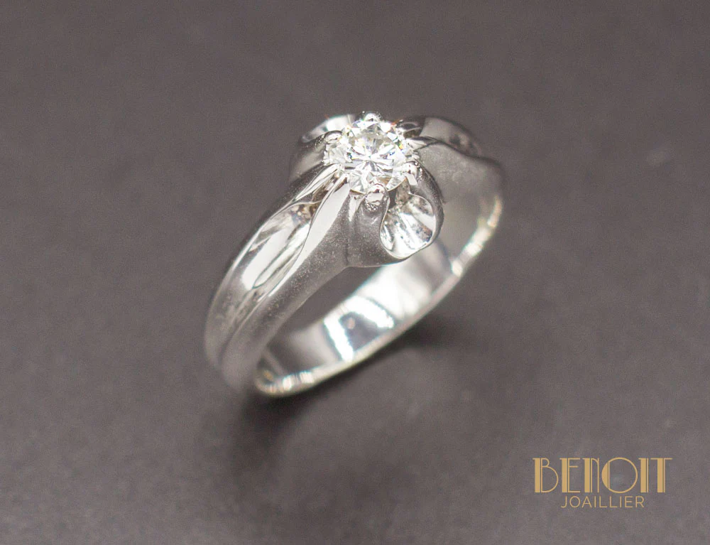 Bague Art Déco Or Blanc Diamant