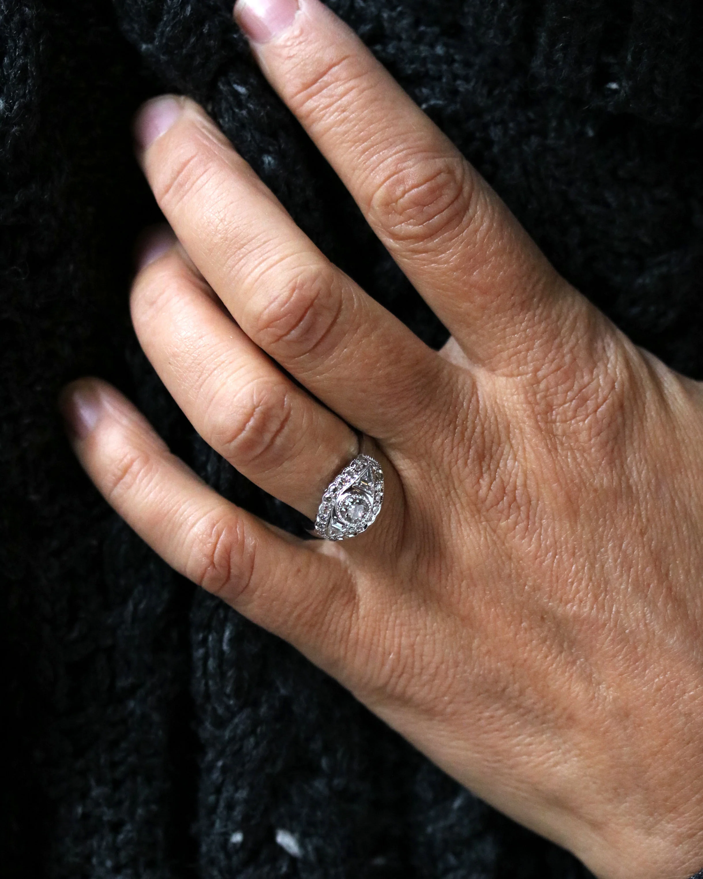Bague Art Déco Or Gris et Diamants - Image 5