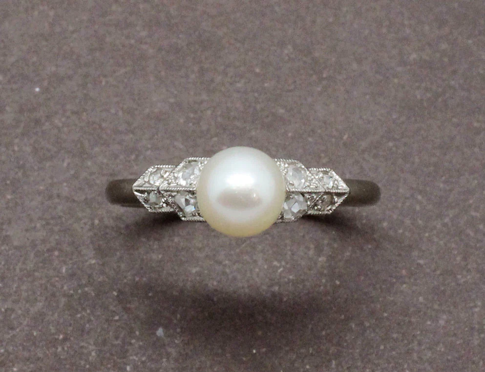 Bague Art Déco Perle et Diamants - Image 3