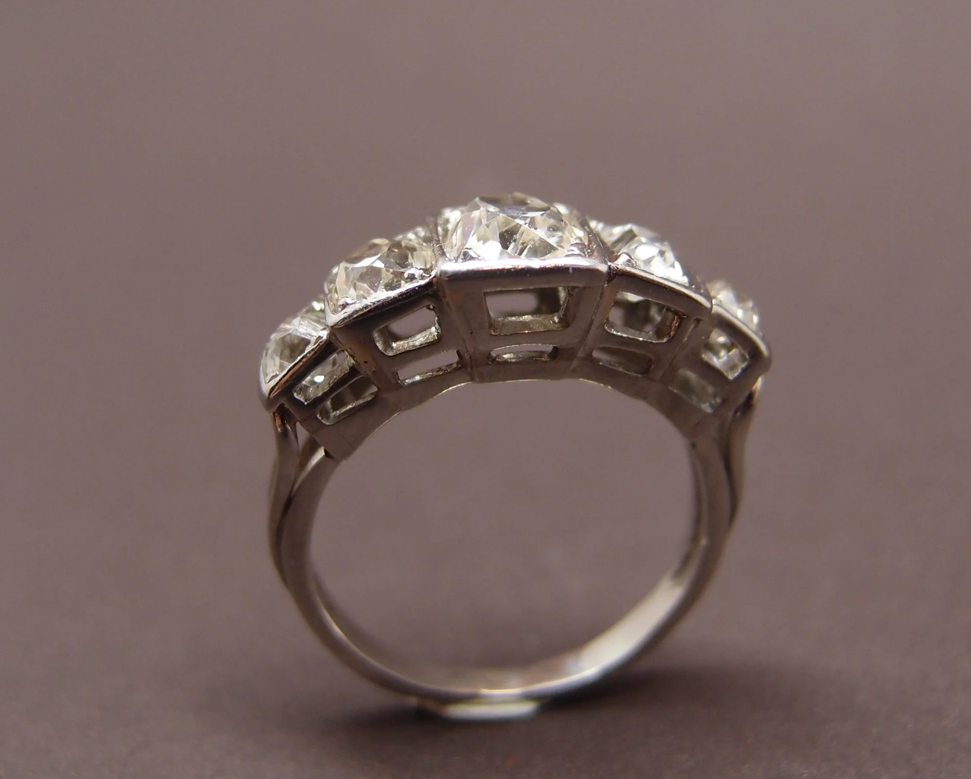 Bague art Déco platine et diamants 1.3. ct - Image 3