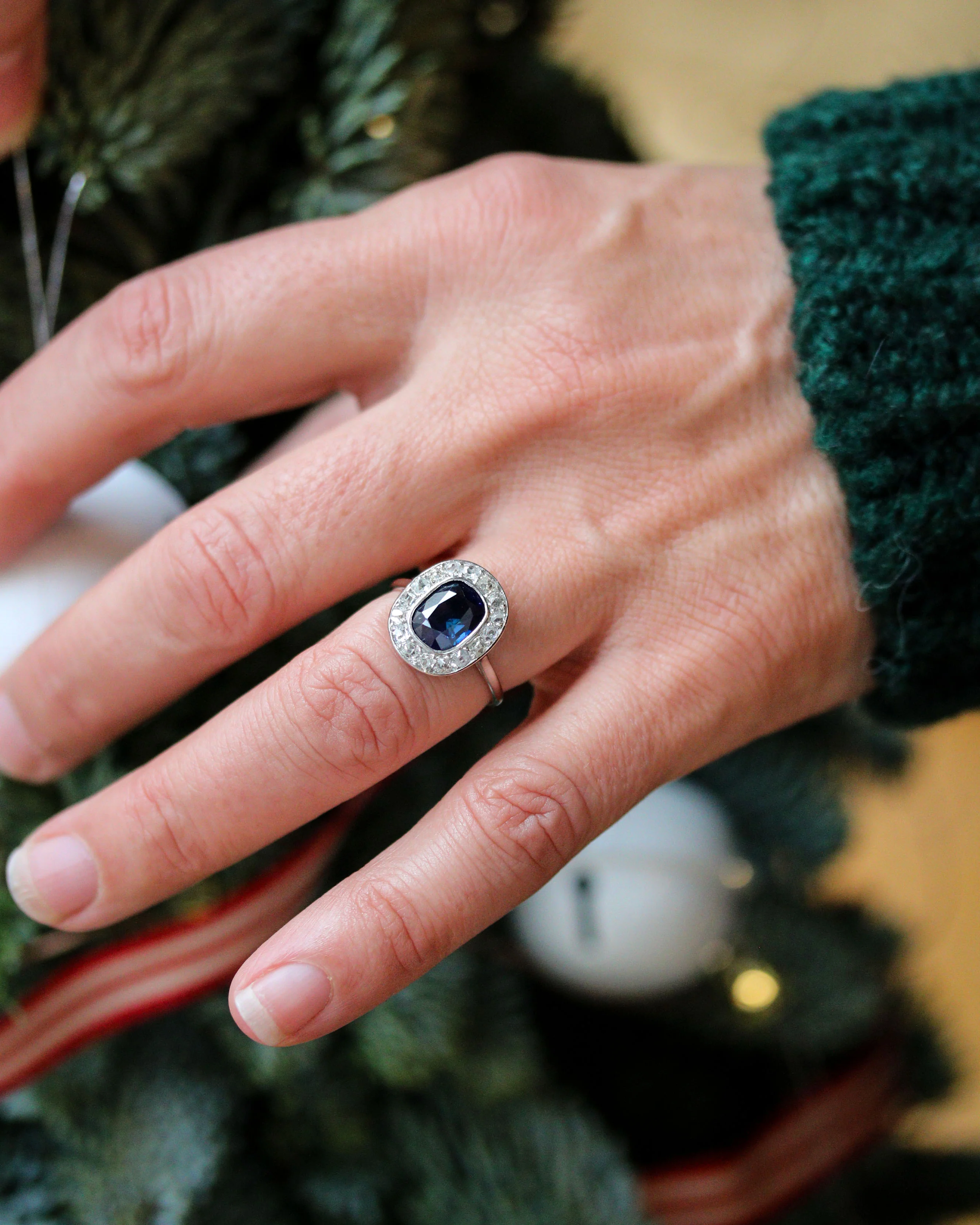 Bague Art Déco Pompadour Saphir et Diamants - Image 2