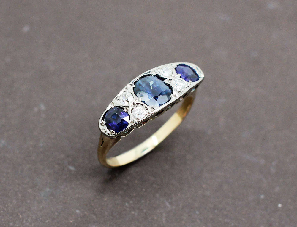 Bague Art Déco Saphirs Diamants