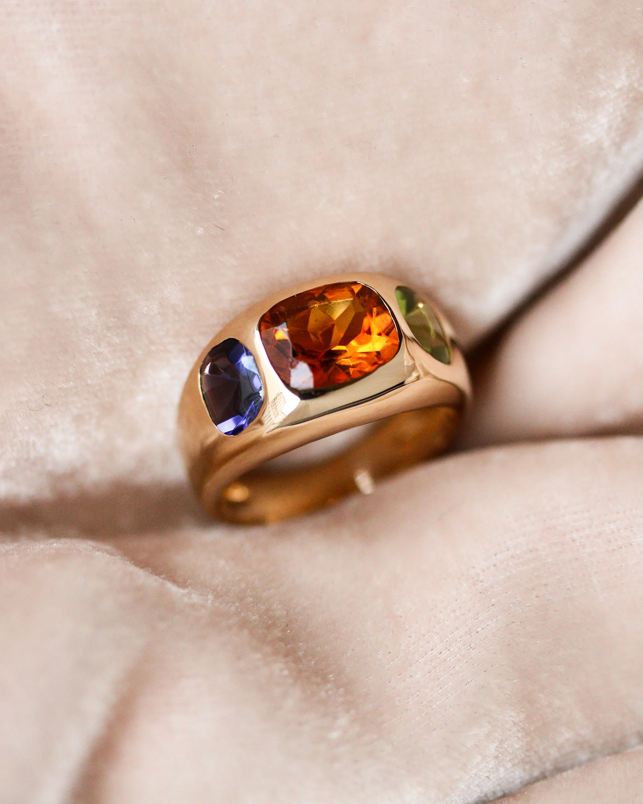 Bague Collection Baroque signée "Chanel" Or Jaune