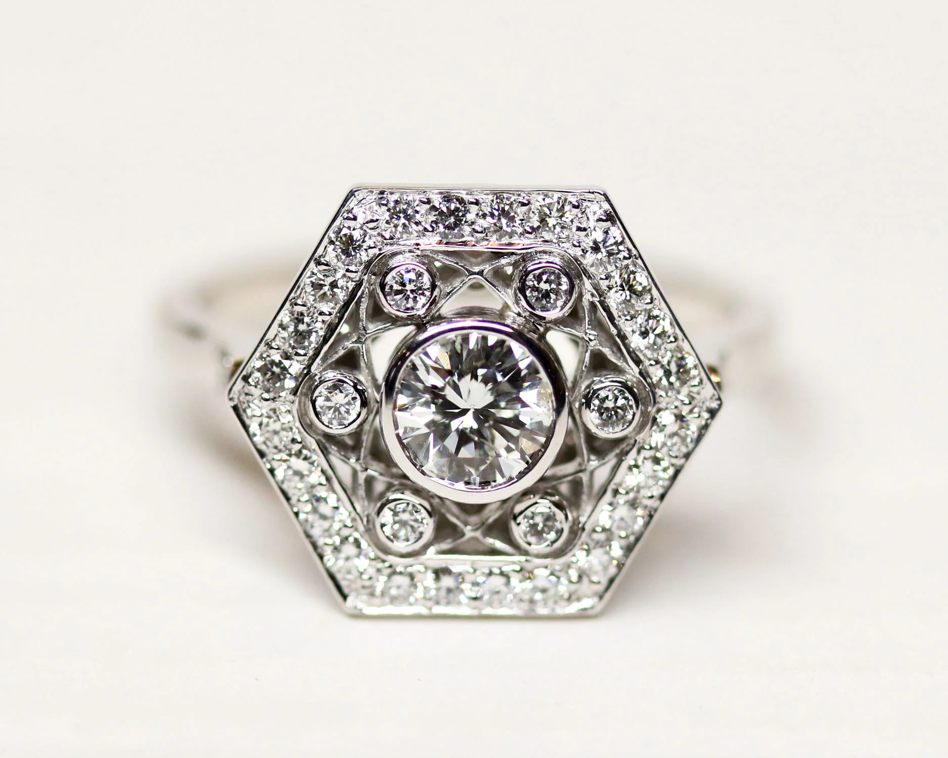 Bague Benoit Joaillier "Hexagone Diamants" - Image 6