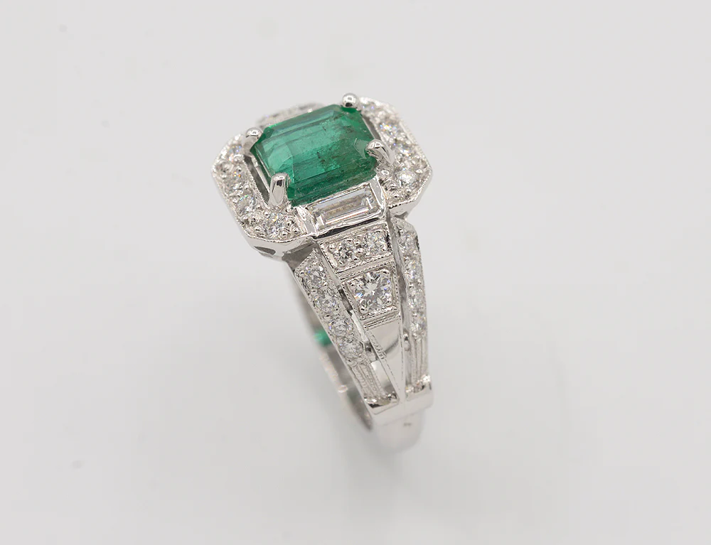 Bague Benoit Joaillier "Rectangle Emeraude et Diamants" - Image 3