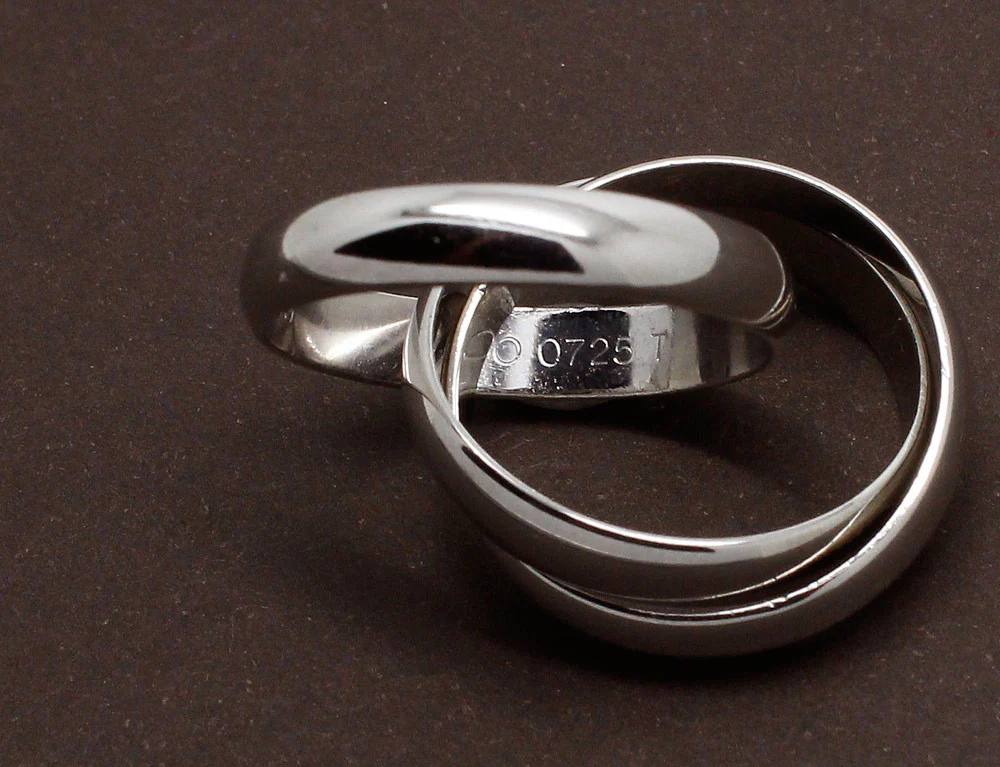 Bague Cartier Trinity Or Blanc - Image 4