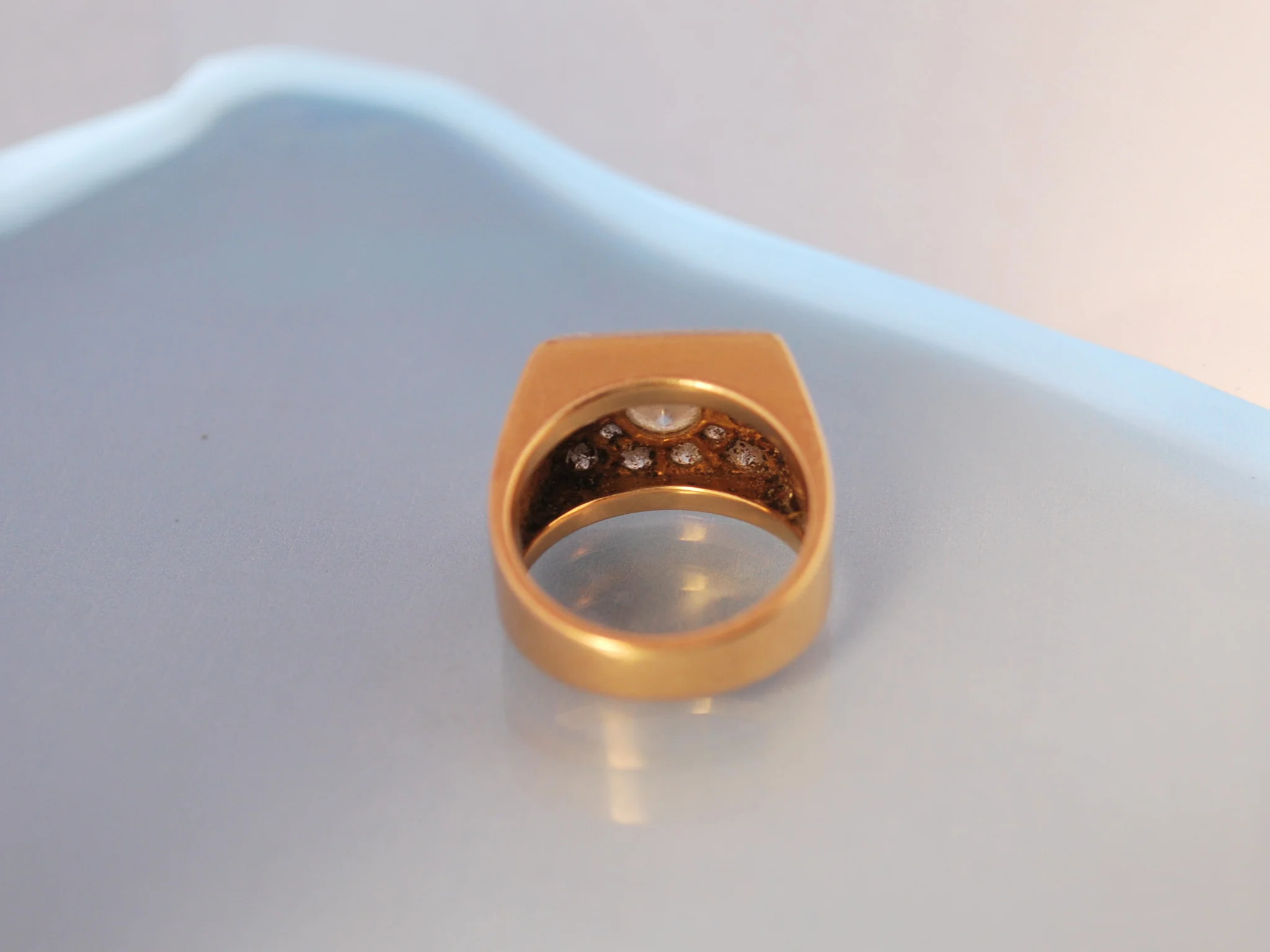 Bague chevalière plateau diamant et or jaune - Image 3