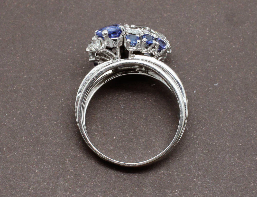 Bague Cocktail Diamants et Saphirs - Image 4