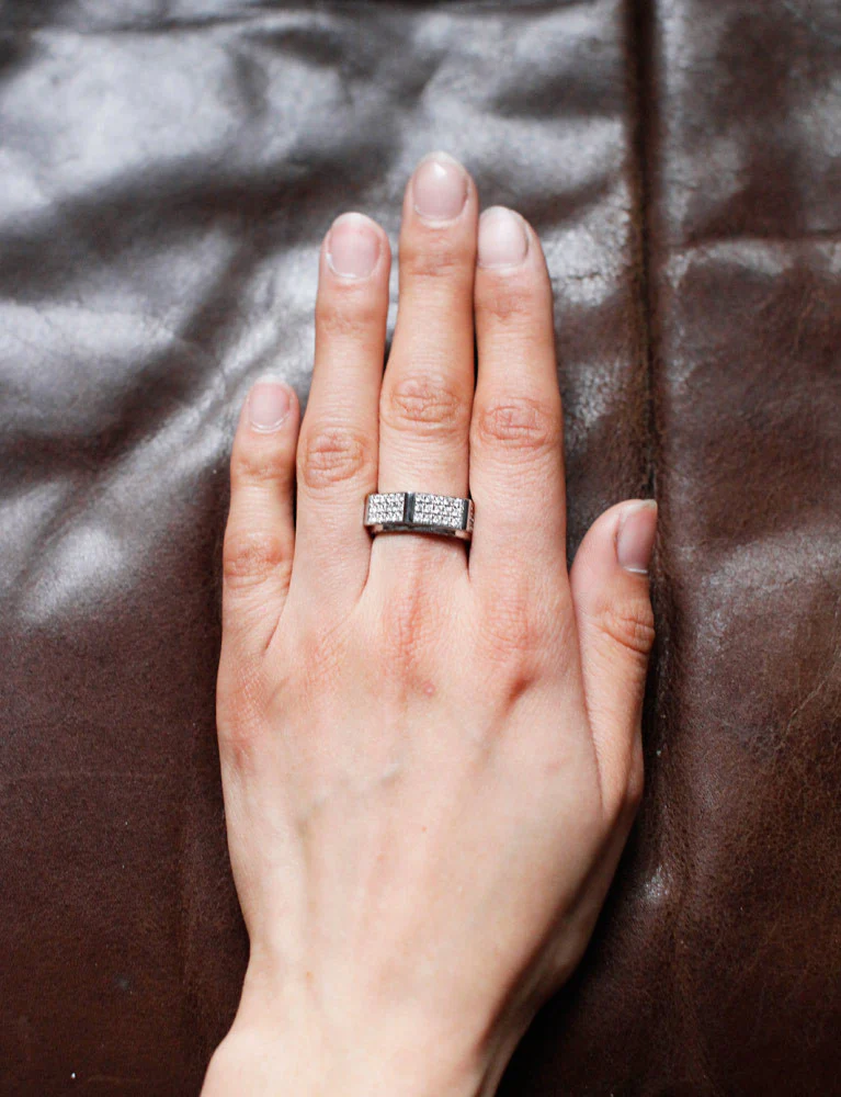 Bague Création Benoit Joaillier "Atelier B : La Bague Écrou Pavée" - Image 3