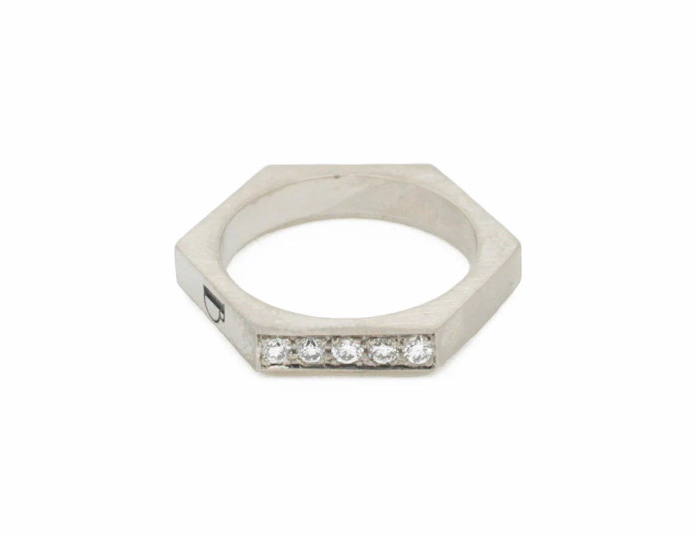 Bague Création Benoit Joaillier "Atelier B : L'Alliance Écrou Pavée" Or Gris Brossé - Image 2