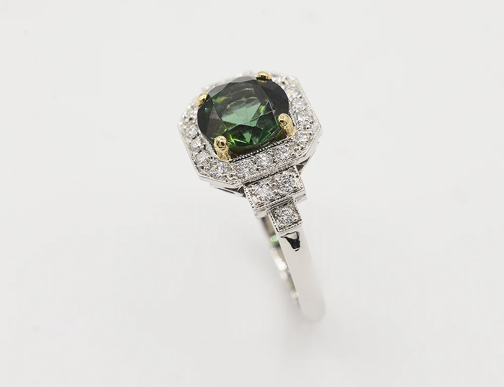 Bague Création Benoît Joaillier "Carré Pans Coupés" Tourmaline Verte 2,22 carats - Image 3