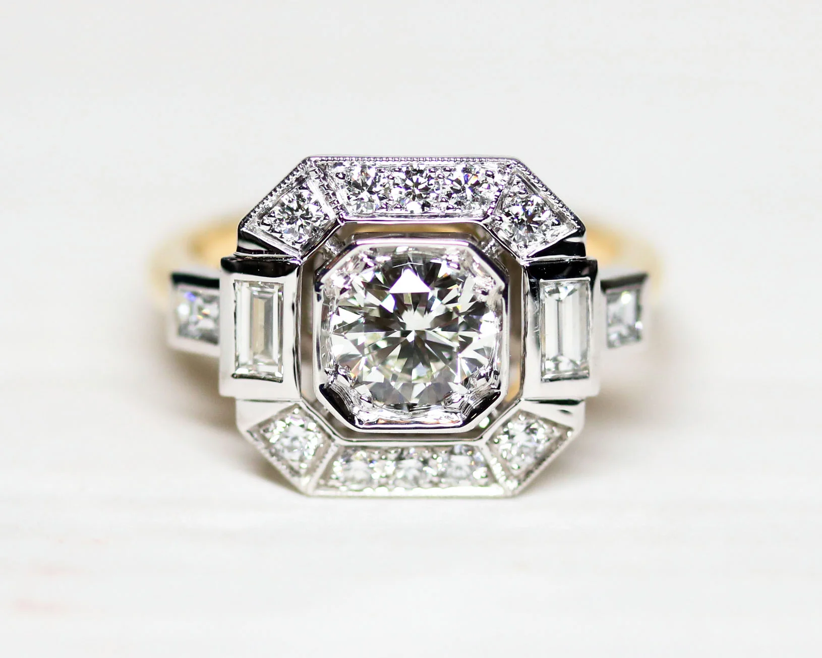 Bague Création Benoit Joaillier "Carrée Pans Coupés Baguettes et Princesses" Diamant 0.75 ct  I-VVS1 - Image 5