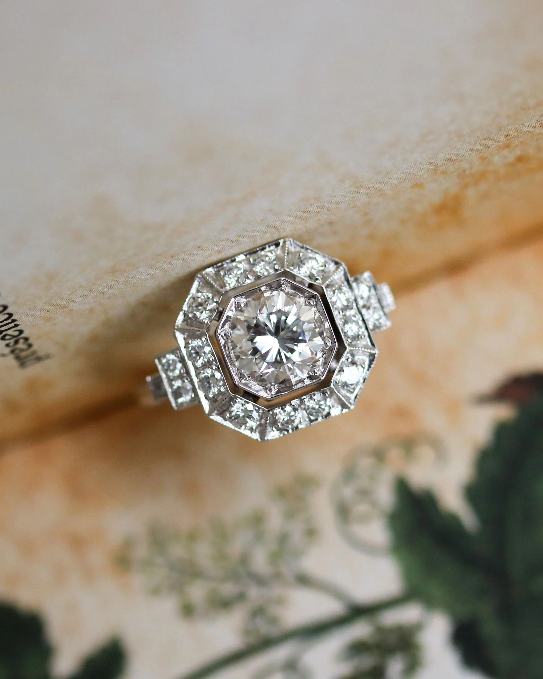 Bague Création Benoit Joaillier "Carré Pans Coupés" Diamant 1.14 ct taille brillant