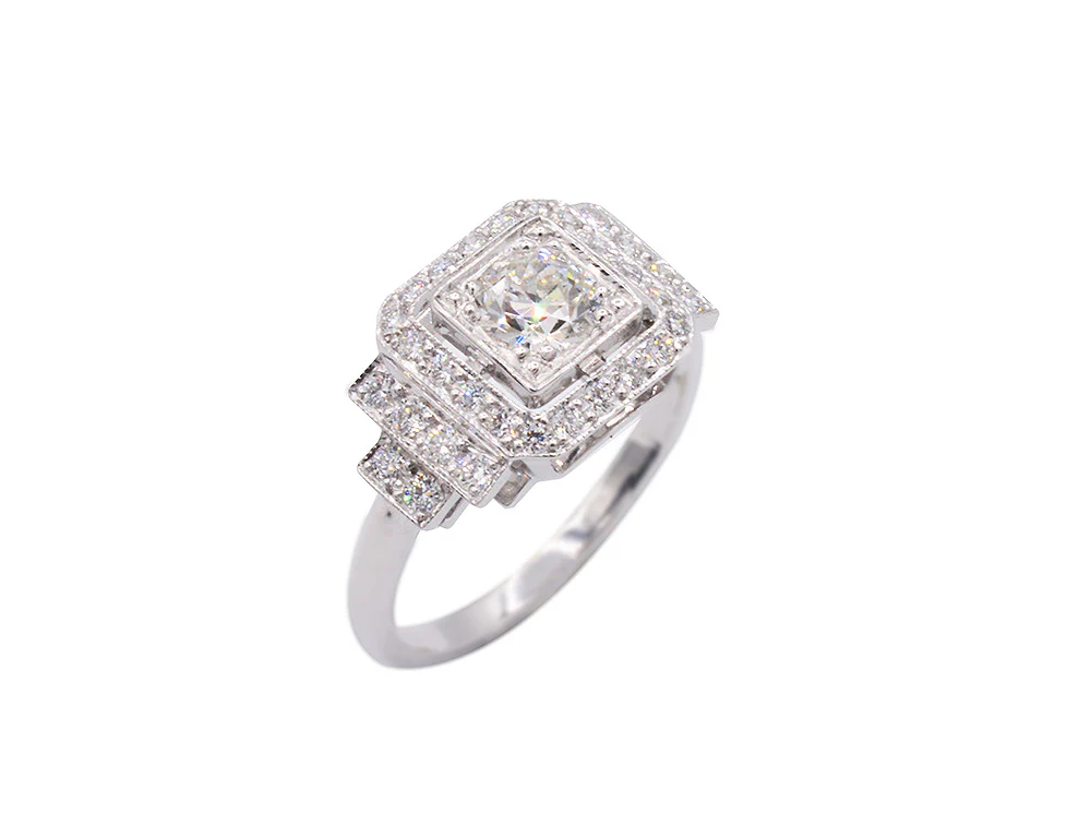 Bague Création Benoît Joaillier "Classique Petite Pierre" Diamant 0,38 carat G-SI