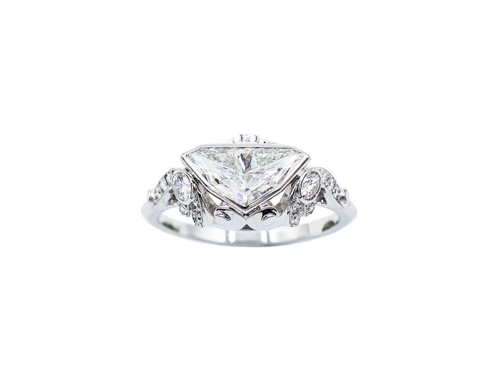Bague Création Benoit Joaillier "Diamant Shield" - Image 2